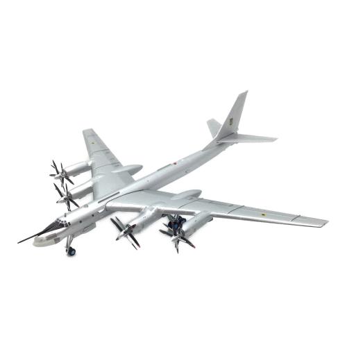 herpa (ヘルパ)　1/200 ツポレフ TU-95MS ベアH ウクライナ空軍 第106重爆撃機師団 模型