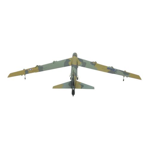 herpa (ヘルパ) B-52H アメリカ空軍 第309爆撃航空団 ”Rod River Raiders” 模型