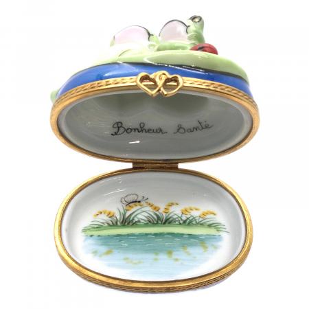 リモージュカエルの王子様小物入れ Limoges (リモージュ) リモージュボックス カエル2匹｜トレファクONLINE