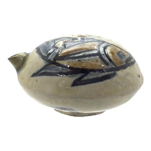 壺屋焼 (ツボヤヤキ) 魚文水滴 金城次郎