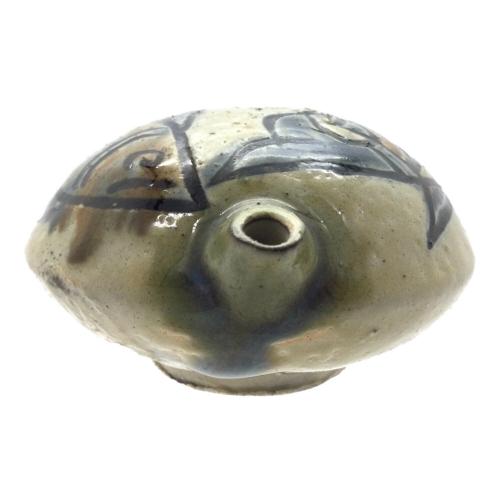 壺屋焼 (ツボヤヤキ) 魚文水滴 金城次郎