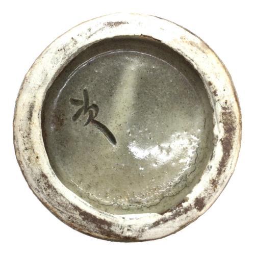 琉球壺屋焼 (リュウキュウツボヤヤキ) 魚紋徳利 人間国宝 金城次郎