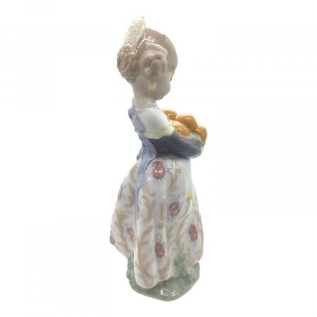 LLADRO リヤドロ バレンシアの娘 フィギュリン スペイン民族衣装　少女 LLADRO リヤドロ バレンシアの娘 フィギュリン スペイン民族衣装 少女