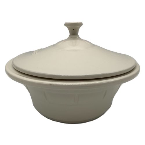 LE CREUSET COVERED OVAL ホワイト 28×20 B0810-28｜トレファクONLINE