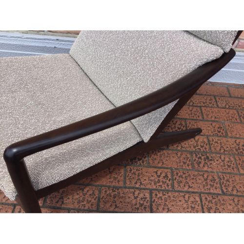 飛騨産業 (ヒダサンギョウ) パーソナルチェア グレー×ブラウン オットマン付属 WT108A/WT108S 1人掛け ウォールナット材 VIOLA(ヴィオラ)