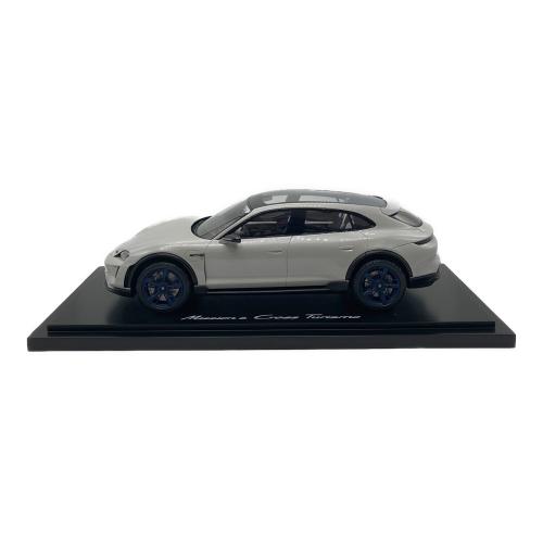 PORSCHE (ポルシェ) モデルカー 1/18スケール Mission E Cross Turismo 1/18