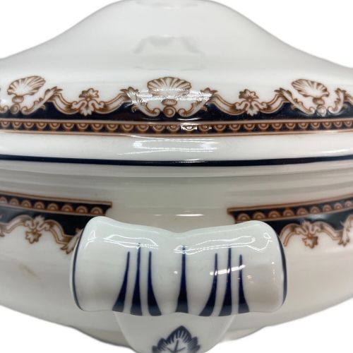 Wedgwood (ウェッジウッド) 蓋付ラウンドベジタブルボウル □箱無