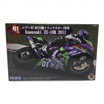 フジミ模型 (フジミモケイ) 1/12 エヴァRT 初号機 トリックスター FRTR Kawasaki ZX-10R 2011 「新世紀エヴァンゲリオン」  「バイクシリーズ No.10」｜トレファクONLINE