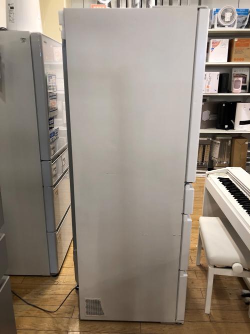 HITACHI (ヒタチ) 6ドア冷蔵庫 ※側面キズ・正面ヘコミ・ドリンクポケットヒビ割れ有 ファン式 R-HW54S(W) 2022年製 540L クリーニング済