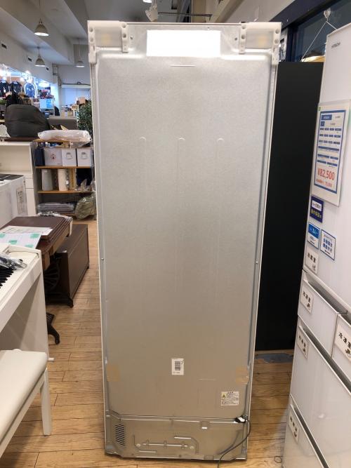 HITACHI (ヒタチ) 6ドア冷蔵庫 ※側面キズ・正面ヘコミ・ドリンクポケットヒビ割れ有 ファン式 R-HW54S(W) 2022年製 540L クリーニング済
