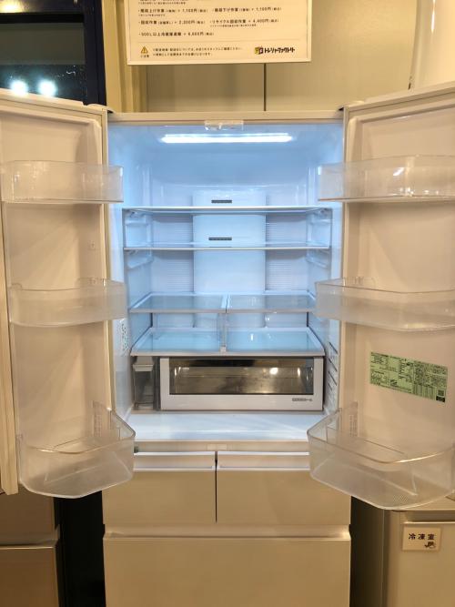 HITACHI (ヒタチ) 6ドア冷蔵庫 ※側面キズ・正面ヘコミ・ドリンクポケットヒビ割れ有 ファン式 R-HW54S(W) 2022年製 540L クリーニング済