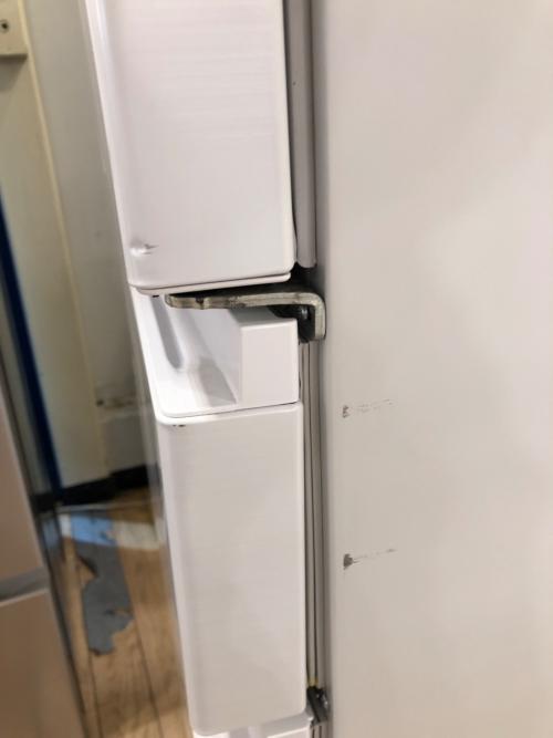 HITACHI (ヒタチ) 6ドア冷蔵庫 ※側面キズ・正面ヘコミ・ドリンクポケットヒビ割れ有 ファン式 R-HW54S(W) 2022年製 540L クリーニング済