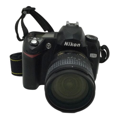 Nikon (ニコン) デジタル一眼レフカメラ D70