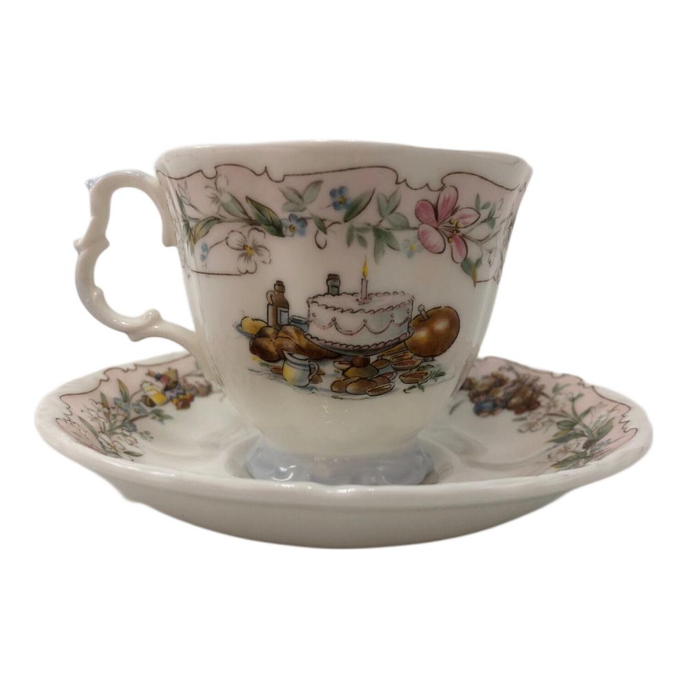 ROYAL DOULTON (ロイヤルドルトン) カップ&ソーサー THE BIRTHDAY