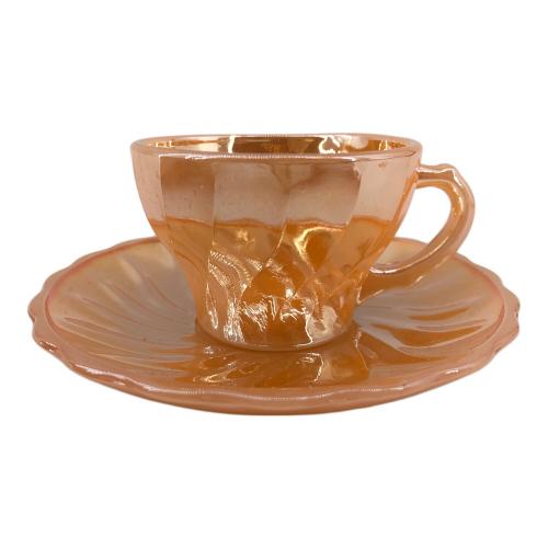 Fire King (ファイヤーキング) カップ&ソーサー シェルシリーズピーチラスター