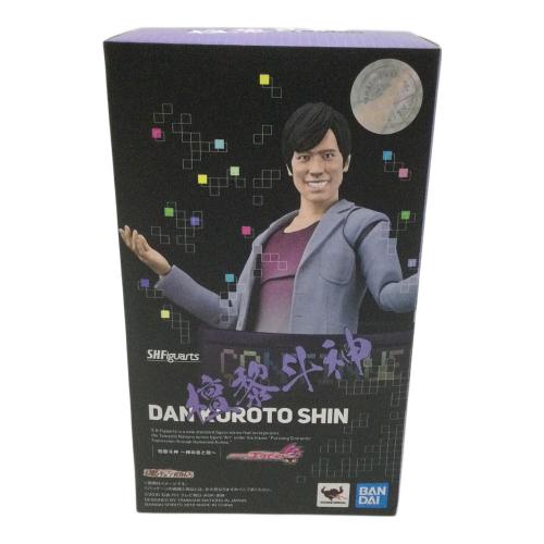 BANDAI(バンダイ）S.H.Figuarts 檀黎斗神 ～神の喜と怒～ 「仮面ライダーエグゼイド」 魂ウェブ商店限定