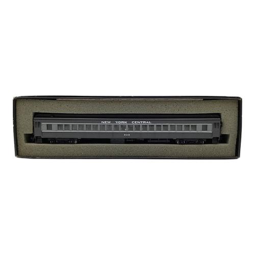 Bachmann(バックマン) HOゲージ Spectrum The Master Railroader Series New York Central #809 Coach 89103