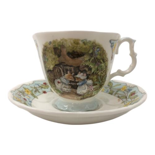 ROYAL DOULTON (ロイヤルドルトン) カップ&ソーサー