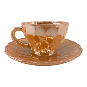 Fire King (ファイヤーキング) カップ&ソーサー シェルシリーズピーチラスター