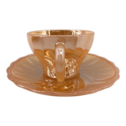 Fire King (ファイヤーキング) カップ&ソーサー シェルシリーズピーチラスター