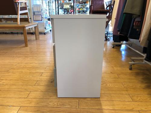 3段ローチェスト マルチカラー 大川家具 ■天板シミ有り