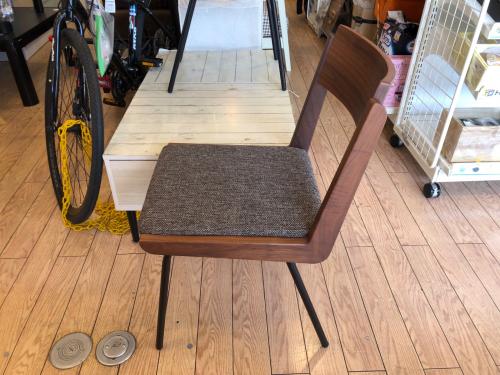 UNICO (ウニコ) ダイニングチェアー グレー×ブラウン×ブラック DIX