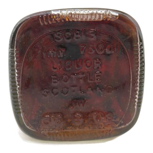 ジョニーウォーカー (Johnnie Walker) スコッチウィスキー 750ml 箱付 ブラックラベル 【特級】 未開封