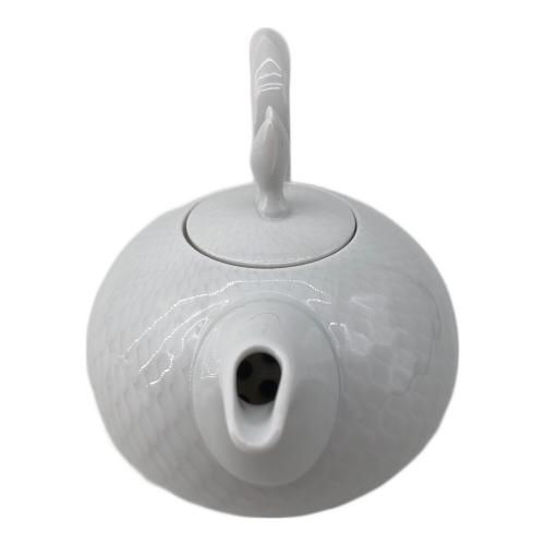 Meissen (マイセン) ティーポット 波の戯れホワイト