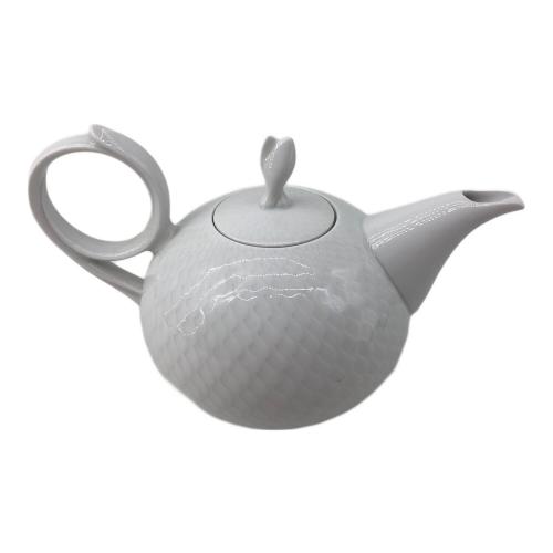 Meissen (マイセン) ティーポット 波の戯れホワイト