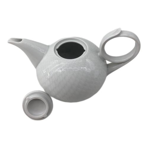 Meissen (マイセン) ティーポット 波の戯れホワイト