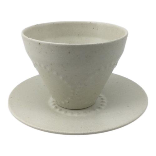 mina perhonen (ミナ ペルホネン) カップ&ソーサー