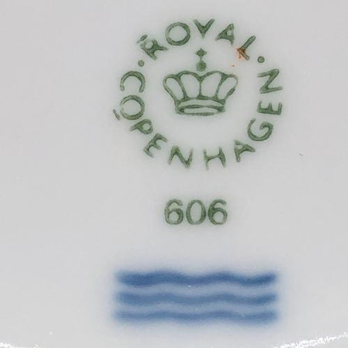 ROYAL COPENHAGEN (ロイヤル・コペンハーゲン) ボウル 606 ホワイトフルーテッド・プレイン