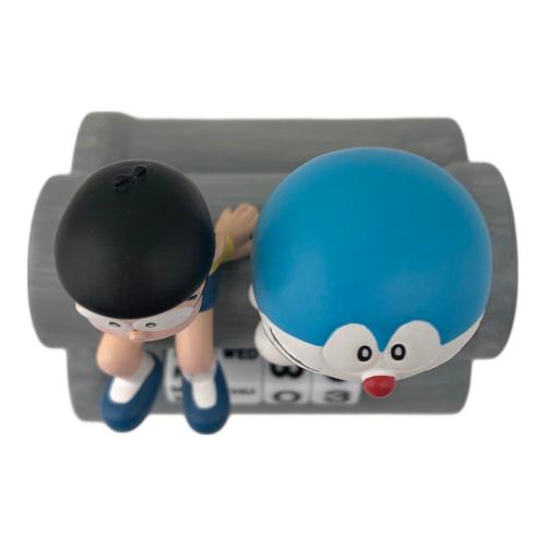ドラえもん (ドラエモン) 万年カレンダー 土管に座って キャラクターグッズ