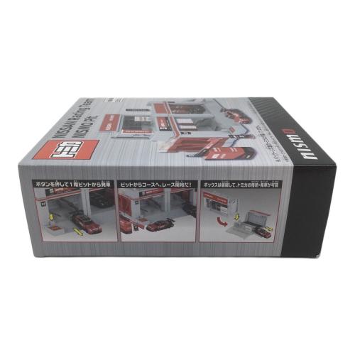 TAKARATOMY (タカラトミー) NISSAN Racing Team NISMO Pit トミカ