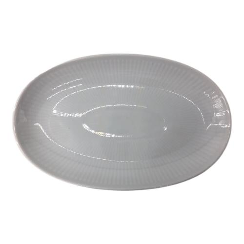 ROYAL COPENHAGEN (ロイヤル・コペンハーゲン) オーバルプレート ホワイトフルーテッド