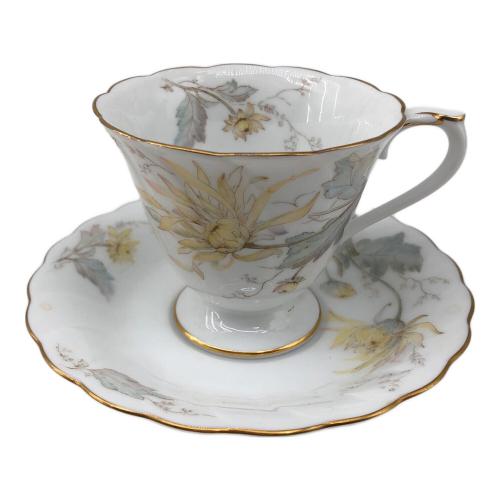 大倉陶園 (オオクラトウエン) カップ&ソーサー 糸菊