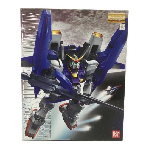 BANDAI (バンダイ) MG 1/100 FXA-05D/RX-178 スーパーガンダム ガンプラ