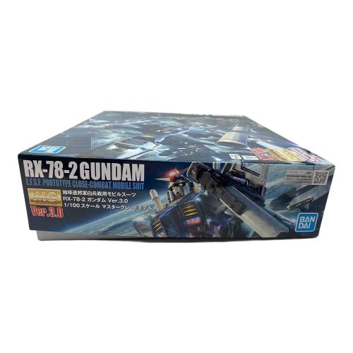 BANDAI (バンダイ) RX-78-2ガンダムVer.3.0 ガンプラ 1/100スケール マスターグレードモデル