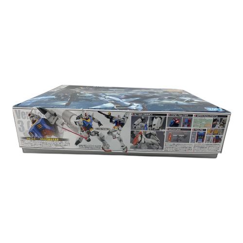 BANDAI (バンダイ) RX-78-2ガンダムVer.3.0 ガンプラ 1/100スケール マスターグレードモデル