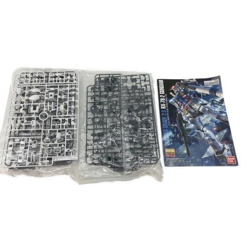 BANDAI (バンダイ) RX-78-2ガンダムVer.3.0 ガンプラ 1/100スケール マスターグレードモデル