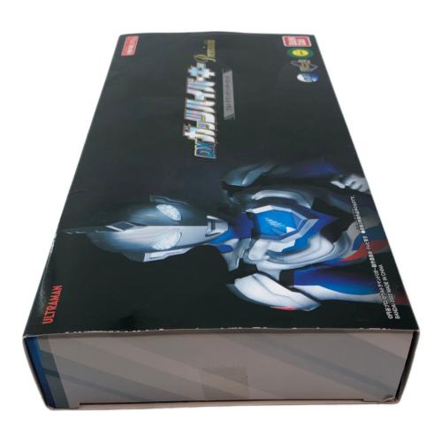 BANDAI (バンダイ) ウルトラマントリガー DXガッツハイパーキーPremium ウルトラマンゼットキーセット ウルトラマン