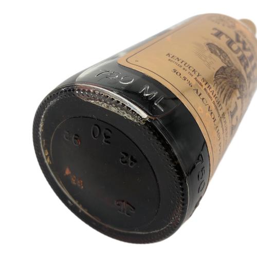 ワイルドターキー (WILD TURKEY) バーボン ＊目減り/箱・ラベルイタミ有 750ml