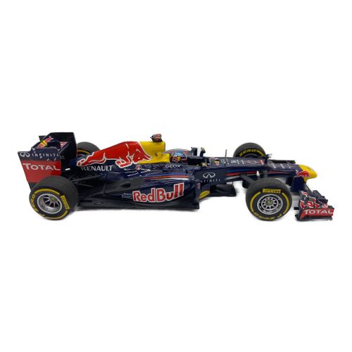 MINICHAMPS (ミニチャンプス) ミニカー レッドブルレーシング RB8