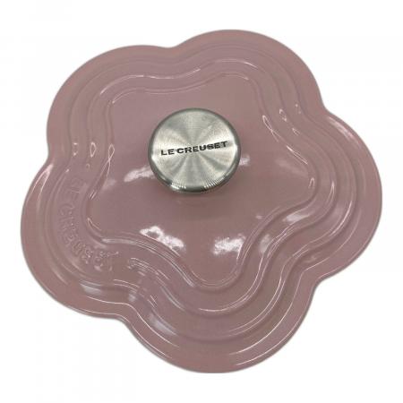 LE CREUSET (ルクルーゼ) 両手鍋 ピンク 花型｜トレファクONLINE