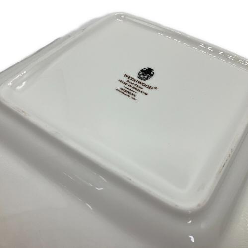 Wedgwood (ウェッジウッド) スクエアプレート 壷刻印 オズボーン