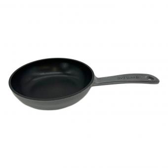 Staub (ストウブ) スキレット 16㎝