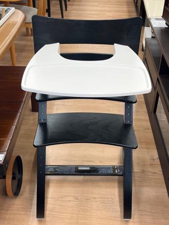 Leander (リアンダー) ベビーチェア ブラック×ホワイト 34 テーブル付
