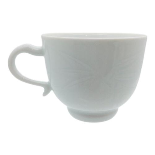 白磁笹彫文 (ハクジササチョウモン) 珈琲碗 井上萬二