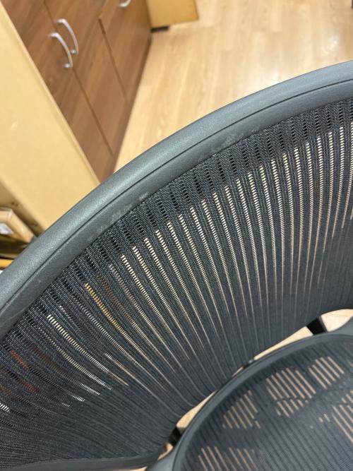 Herman Miller (ハーマンミラー) アーロンチェア ブラック クラシック ランバーサポートフル装備  グラファイトベース 型番表記無 サイズ不明 63