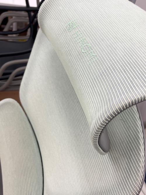 HINOMI エルゴノミクスオフィスチェア ライトグリーン H1 PRO